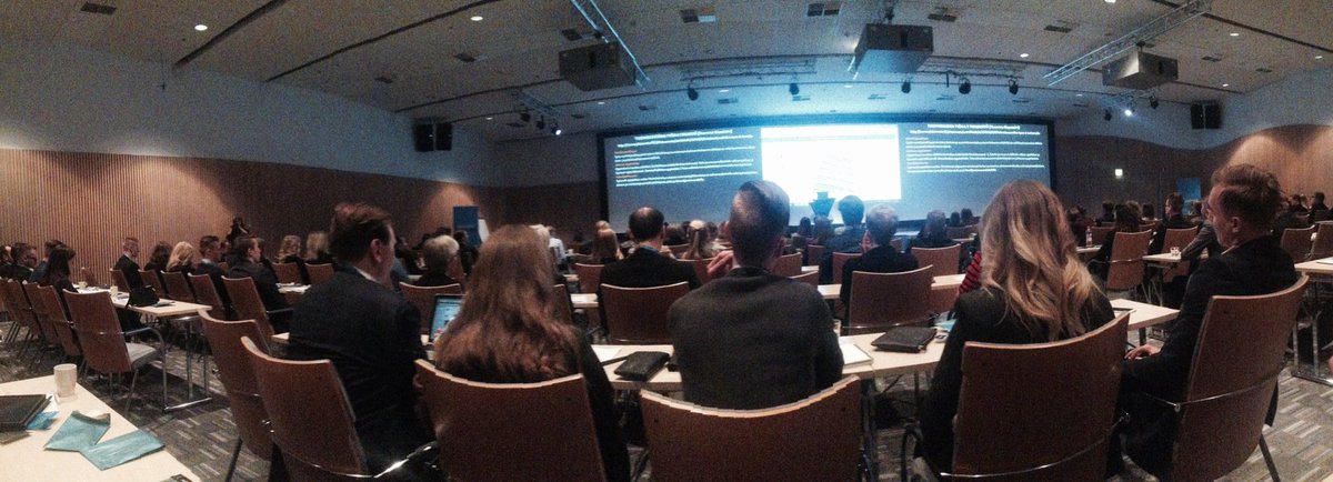 boomiry's tweet image. @SuomenEkonomit osoittaa, kuinka ekonomiuden ytimessä on osaaminen! #intro2017 #boomiry