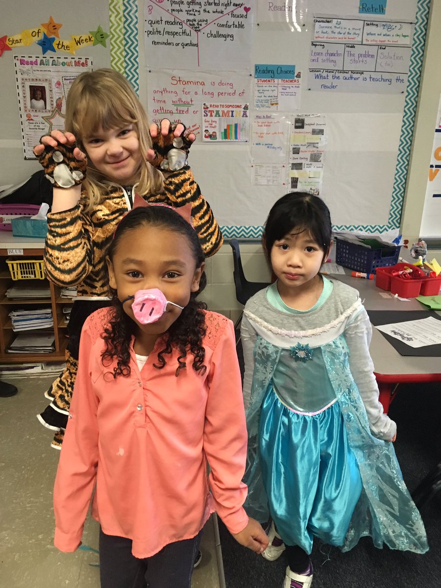 1stGradeKnights's tweet photo. It's dress like a book character day! #nhisreading https://t.co/CIdNFDucIw