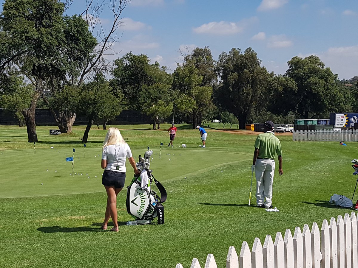JasonGmur's tweet photo. What a day @GlendowerGC today #SAOpenGolf @McIlroyRory playing through the pain. #BMWSAOpen looking forward to the weekend! https://t.co/8XhRNrAv3G