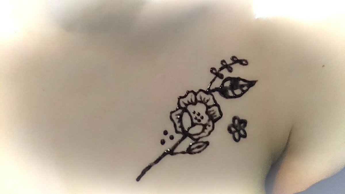 O Xrhsths ハンドメイド 華 Hana Sto Twitter セクシー ジャグアタトゥー 今日は沢山描かせてもらったので小出しにしていきます 糸島 ジャグア タトゥー ヘナタトゥー ヘナ 消えるタトゥー 入れ墨 入墨 刺青 花 胸元 胸 お色気 色気 艶