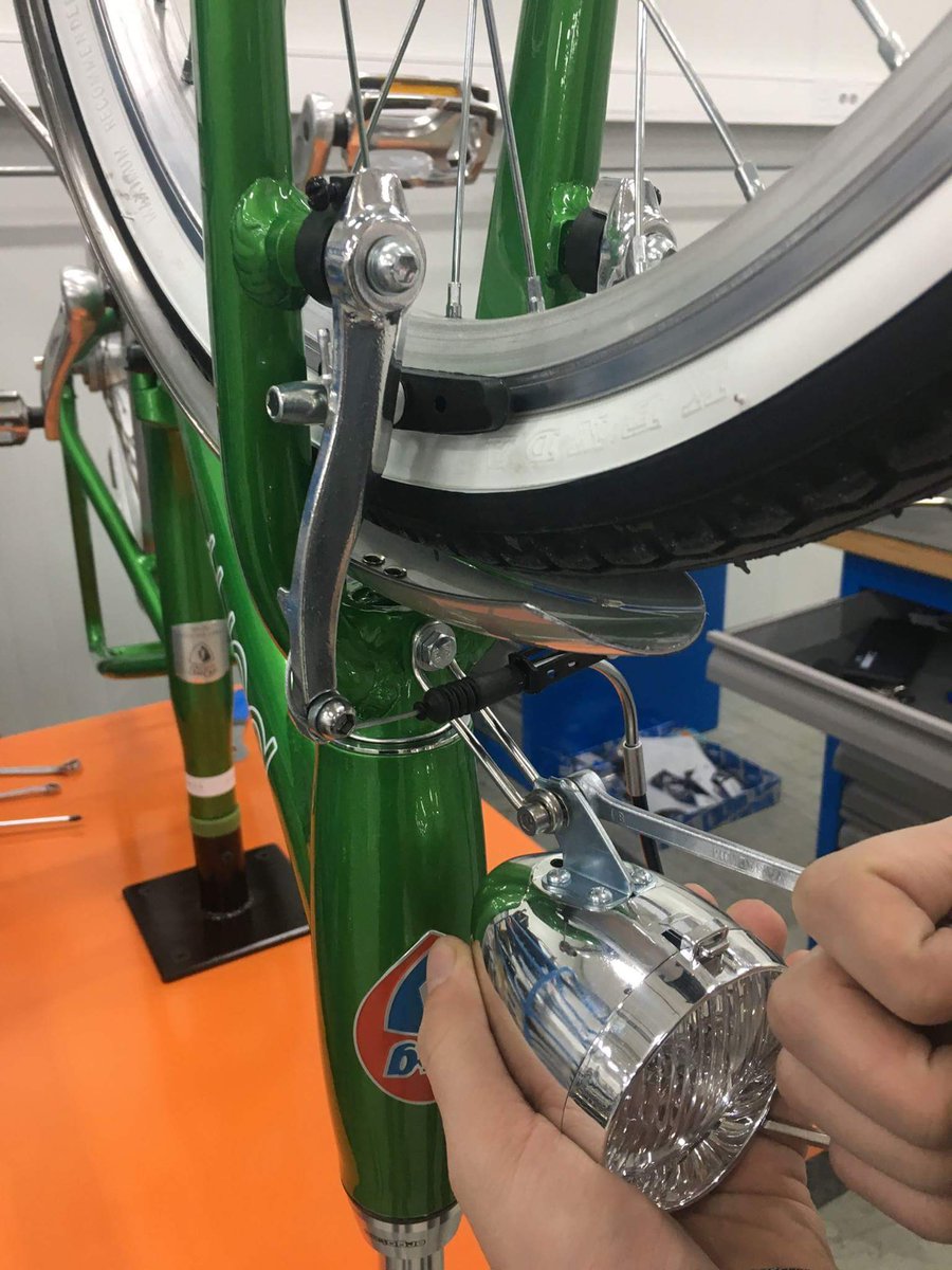 Danes je točno 1 mesec od začetka prodaje novih 🚲 Pony! V tovarni ne mirujemo, temveč pripravljamo vse za začetek kolesarske sezone!