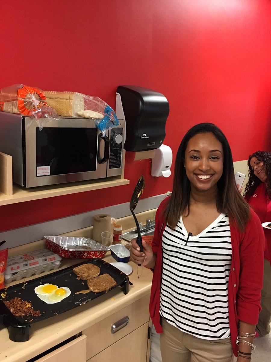 chris_marable's tweet photo. @VMTL_Sem going out with a bang!!! Congrats on the promotion, we know your going to do great! https://t.co/E1RZljWV2P