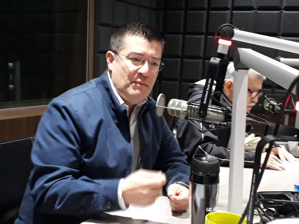 AlvaroRuelasE's tweet photo. #BuenosDias #Entrevista #MuchasGracias por invitarnos a su programa #radio a #VictorTorres en #FormulaNoticias #LuzNetwork 101.3 FM #Ahome https://t.co/fWWkj97FD9