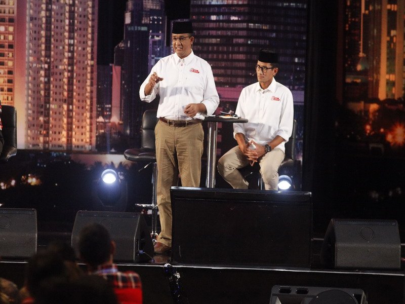 okezonenews's tweet photo. Beradu Program, 3 Paslon Saling Sindir https://t.co/ueYXRvbHDx https://t.co/DT3B4adCVL