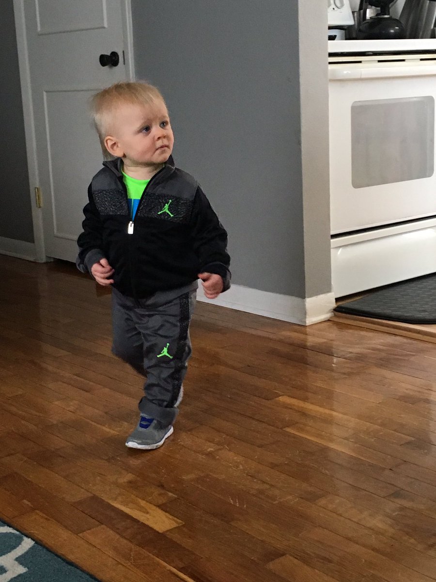 AshleyWellman_'s tweet photo. Jack's ready for #Gameday with this pretty sweet @Jumpman23 outfit. @kass_adams7 would be proud! #JordanEverything https://t.co/gbLe57LcNB