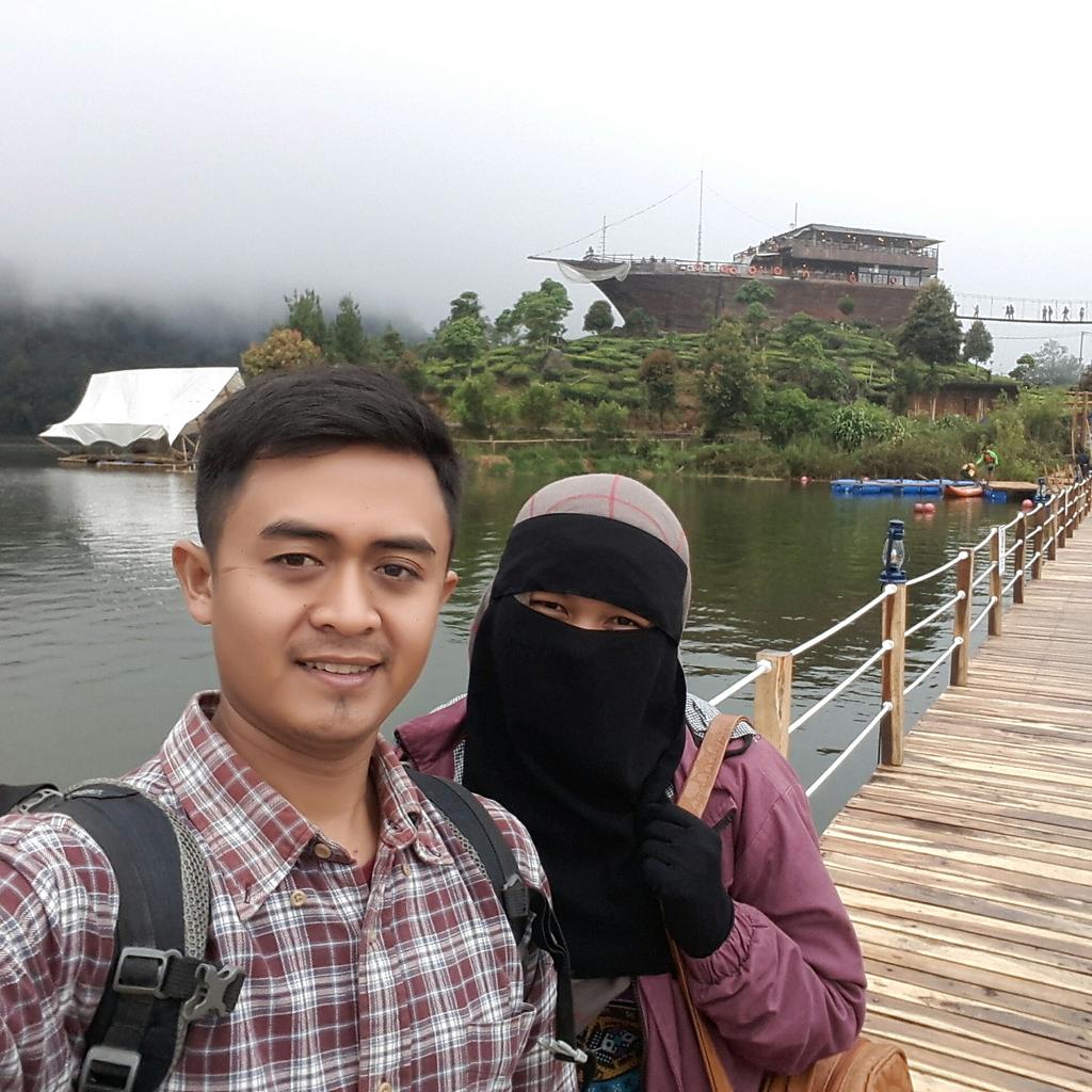 eceufitri's tweet photo. #FotoProfilBaru https://t.co/dyqFuqGSpc