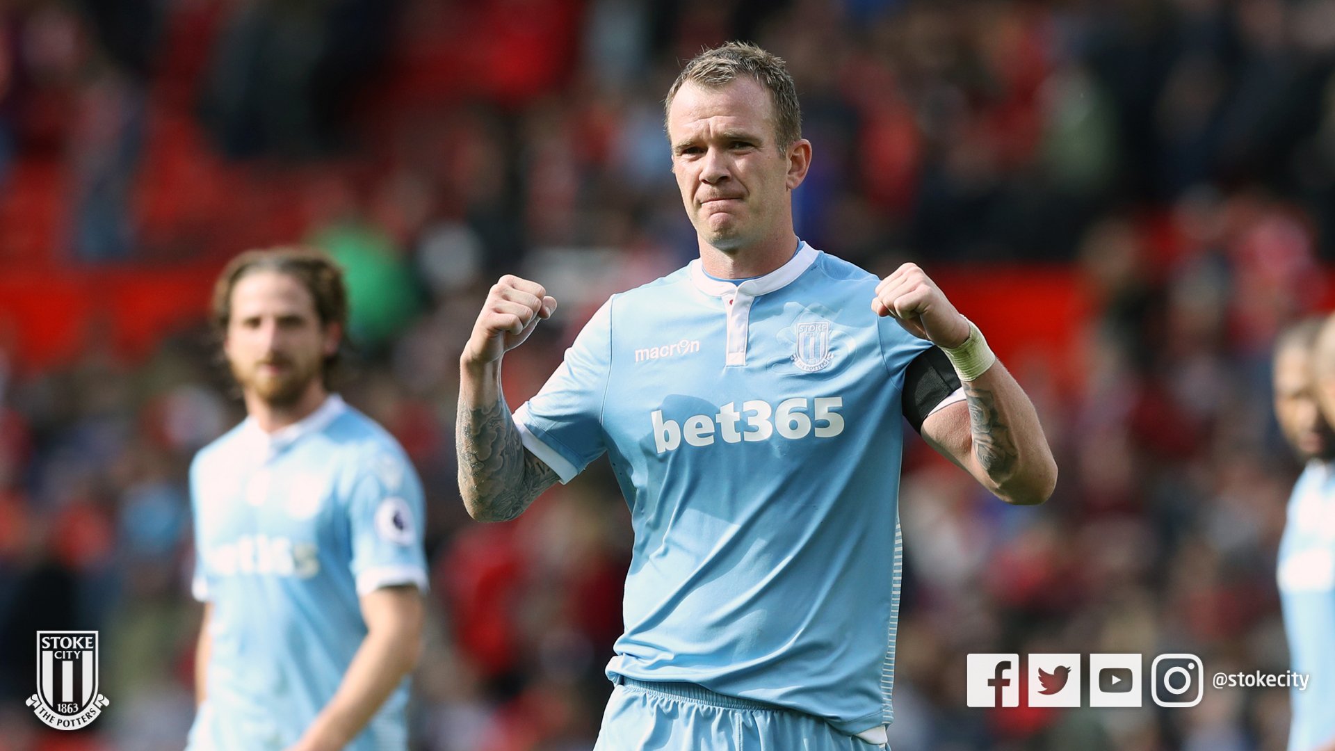  Happy Birthday to Glenn Whelan who turns 33 today! 