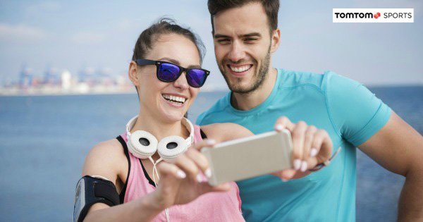 TheRunningBug's tweet photo. Upload your best running selfie on the #RunYourselfNew hub and you could win a @TomTom Runner 3 GPS watch! https://t.co/bzq3y6we70 https://t.co/qg4jJAd34F
