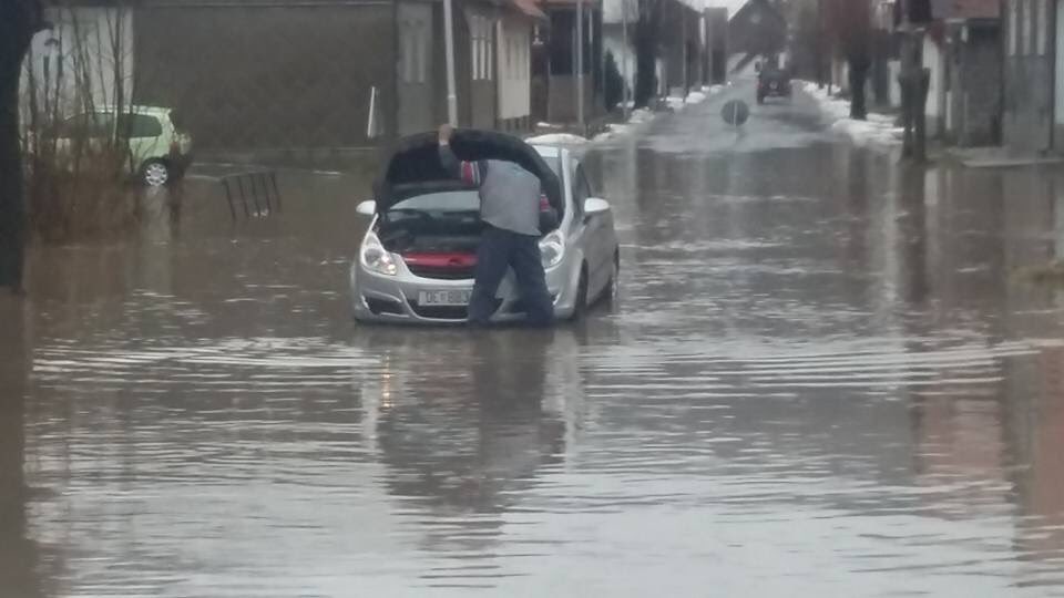mrkopalj1's tweet photo. Poplava u Mrkoplju #kiša #poplava #hrvatska https://t.co/37IUFCoIWw