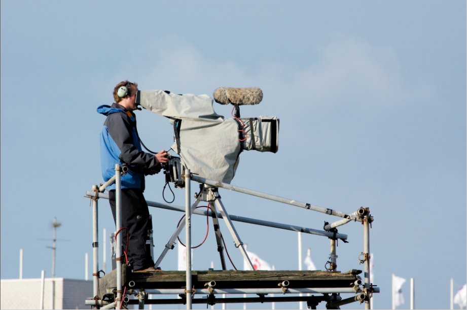 UKScreenSkills's tweet image. Can you help us refine the draft Standard for Broadcast and Communications Engineering roles? Check this out &amp;gt;&amp;gt; j.mp/2jkQUfq