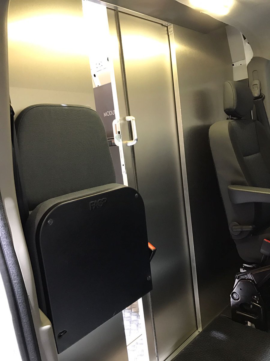 modulsystem's tweet image. Morgen begint in Brussel de Autosalon 2017! Op de stand van Opel(Hal 7) vindt u onze Opel incl. Delivery-System #Autosalon2017 #Modulsystem