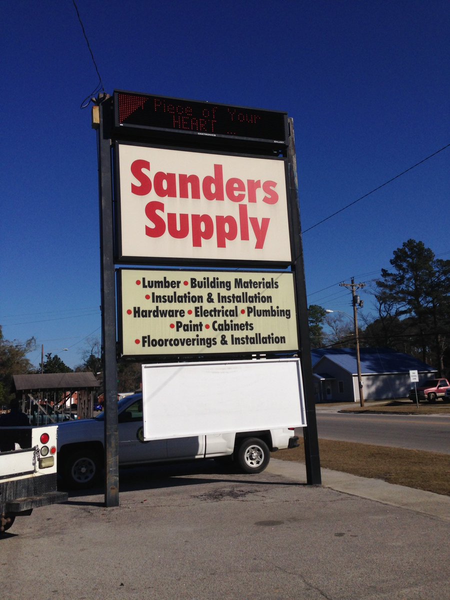 KeepBCBeautiful's tweet image. Spending grant funds is a great way help the economy of Bamberg County! TY Sanders Supply for help! #kabandlowesgrant