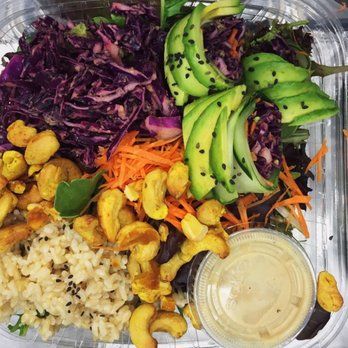 Eating healthy doesn't mean sacrificing ANYTHING at these joints! <a href="/NourishedCo/">Nourished Co</a> <a href="/pkokc/">pekoki</a> <a href="/GreenGrilled/">Green & Grilled</a> <a href="/TheEarthNorman/">TheEarthNormanOK</a> buff.ly/2irZ9c2