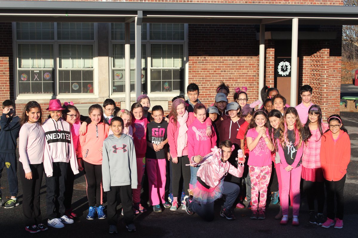 ICS_Grade6B's tweet photo. The 6th grade is all about Think Pink Day. #CrusadersVsCancer @icschool_online @ICS_ScienceLab https://t.co/TIT0gC2Mlx