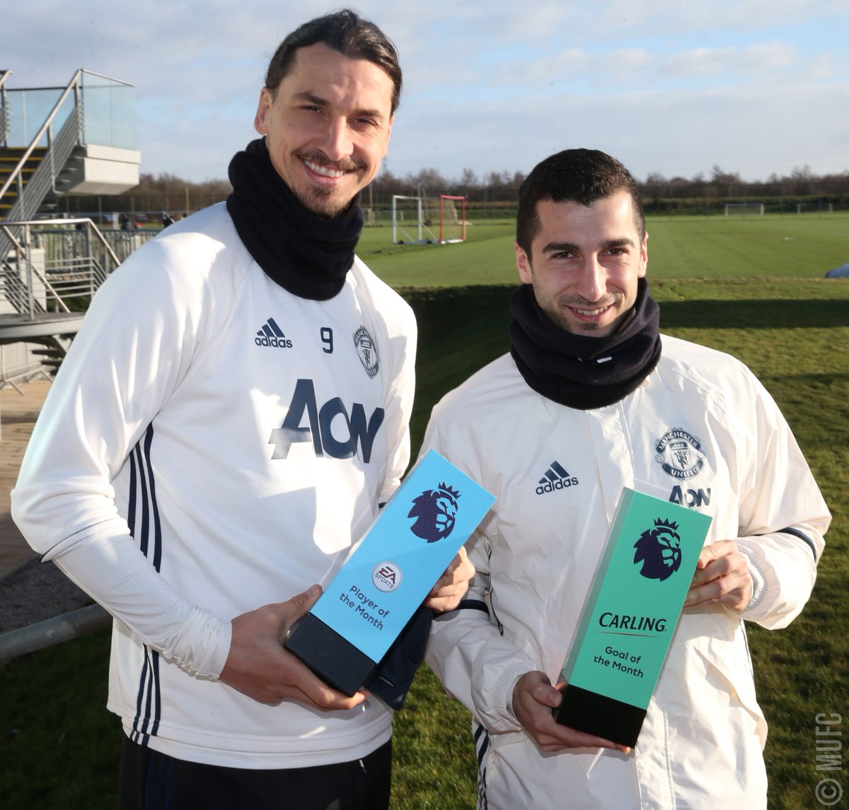 ManUtd's tweet photo. .@Ibra_official: @EASPORTS Player of the Month
@HenrikhMkh: Goal of the Month

Congratulations on your @PremierLeague awards, lads! 🏆👏 #MUFC https://t.co/wrh9ghKO9i