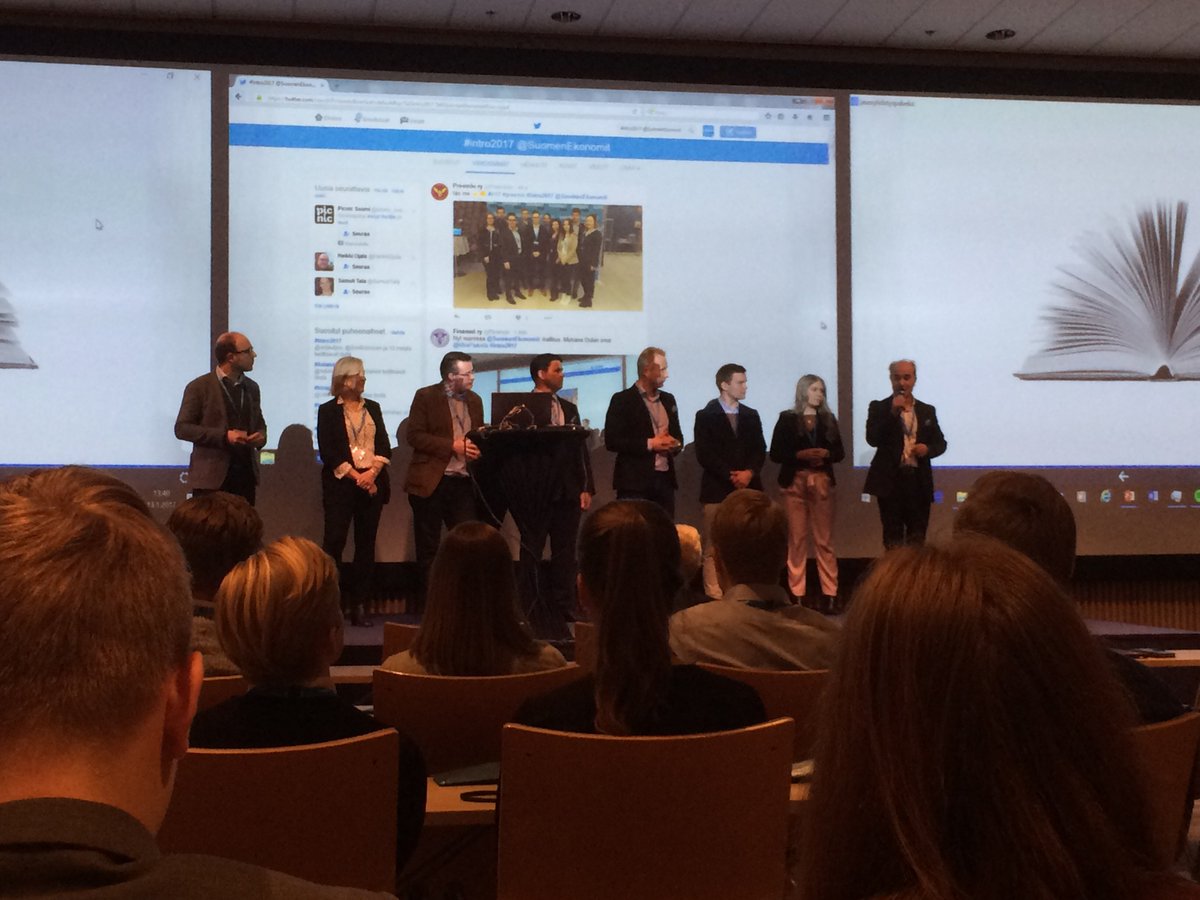 ProbbaRy's tweet image. Board of @SuomenEkonomit introducing themselves at #intro2017 💙