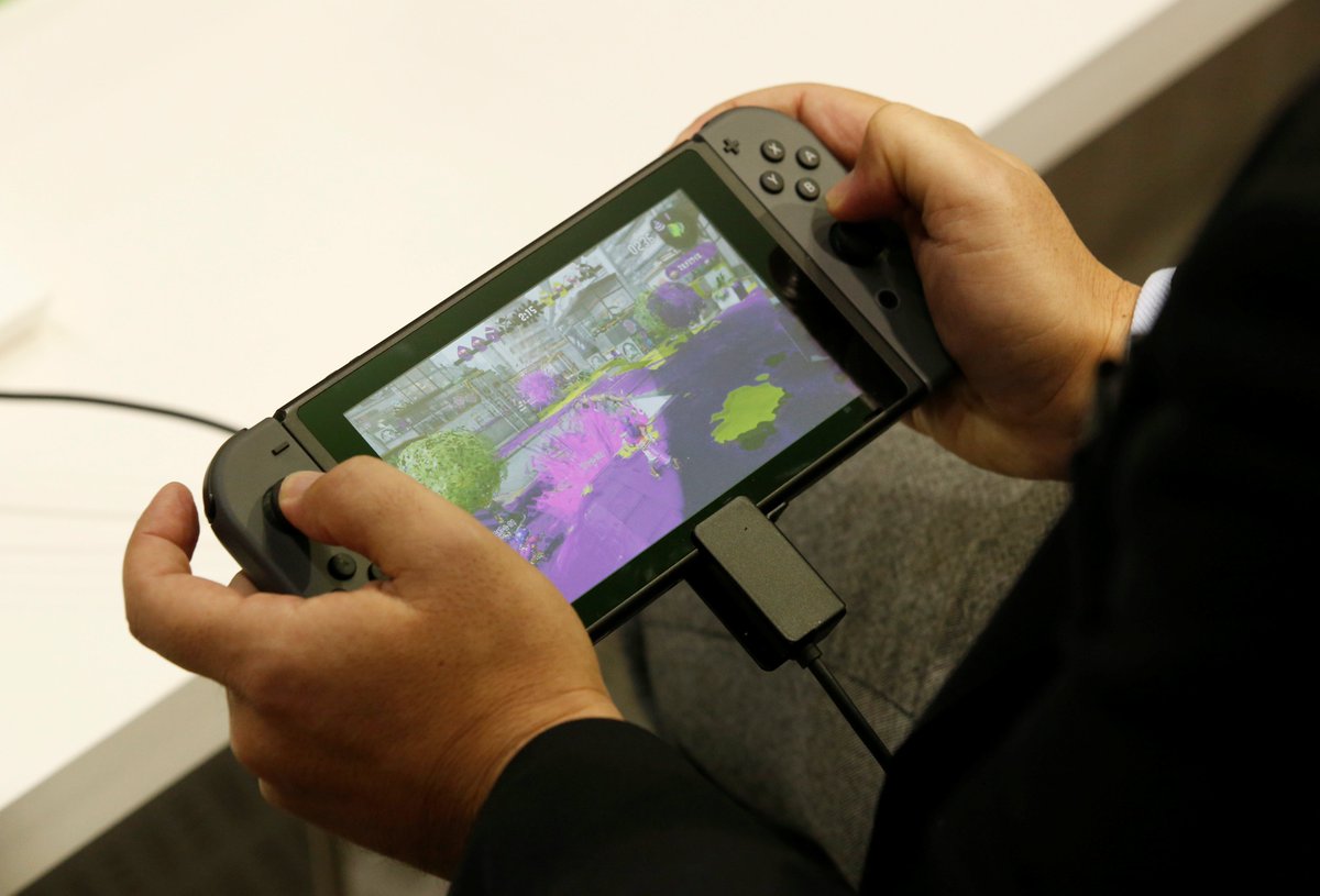 WRadioColombia's tweet photo. La nueva consola de Nintendo saldrá el 3 de marzo por unos 300 dólares https://t.co/teuiMvrExr https://t.co/CANSUD57jX
