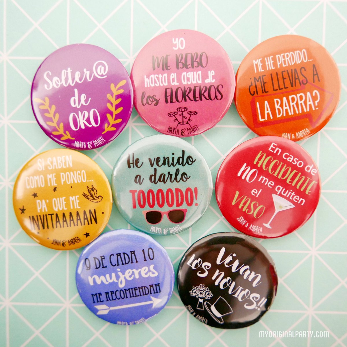 MyOriginalParty's tweet photo. Porque una boda es... UNA FIESTA MUUUUUY MOLA!!!💃🏻🎩👰🏼🕶🎉
#novios #boda #solterodeoro #detalles #chapas #novedades #detallesmolones #wedding https://t.co/RH32OLbjgC