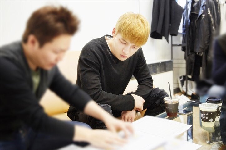 sheracassiopeia's tweet photo. [Naver] #김재중 #KIMJAEJOONG #Jaejoong (1) https://t.co/biBwWAxzrO https://t.co/duidmjUjzB