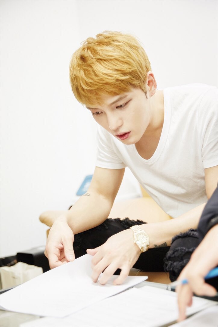 sheracassiopeia's tweet photo. [Naver] #김재중 #KIMJAEJOONG #Jaejoong (2) https://t.co/biBwWAxzrO https://t.co/ZyYttNewIX