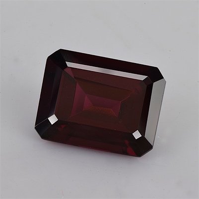 rasavgems's tweet photo. #ShopNow 5.49 ct 11.5x9x5.4 mm Top Grade #Octagon #EyeClean #RaspberryRed #RhodoliteGarnet Exclusive @rasavgems.
https://t.co/jOSrMriTsI https://t.co/F7MZGqaYwy