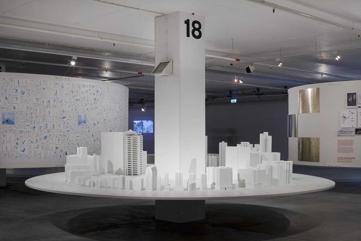 trienaldelisboa's tweet photo. LAST DAYS of The World in Our Eyes exhibition #curated by @FIGProjects at Garagem Sul. Sunday can also enjoy the CCB Market! #TheFormofForm https://t.co/YXbrDJLj2N
