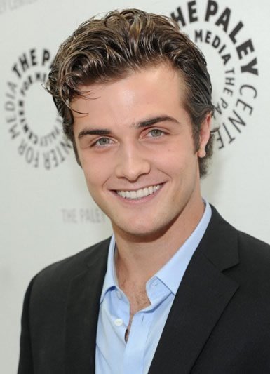 Happy Birthday Beau Mirchoff 