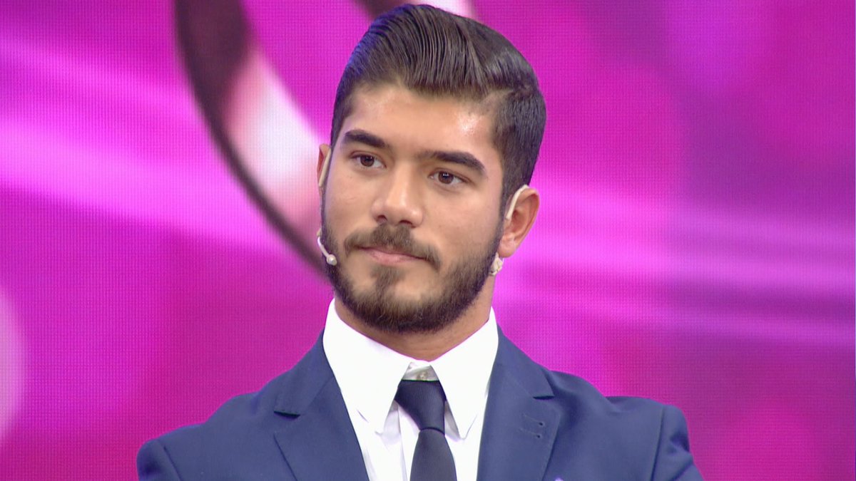 Evleneceksen's tweet photo. Solmaz, Nurullah’a son bir şans verecek mi? Kaan'ın Fatma ile ilgili açıklamasına Solmaz ne diyecek? Az sonra #EvleneceksenGel'de! https://t.co/i9RNU3GiGA