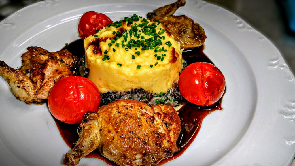 ivosabarros's tweet photo. Gebratener #Wachtel auf #Belugalinsen und Steckrüben Püree - #Hamburg #Essen #Food https://t.co/9bMjguHNy7 https://t.co/WHfZiS8gsU