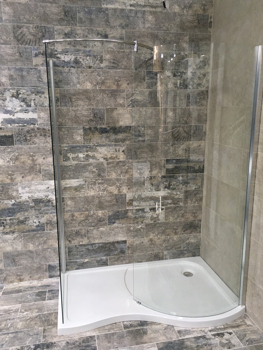 Premierbathcol's tweet photo. Some of our enclosures have been put on display at the @Al_Murad_Tiles showroom in Leicester. Get yourself down there this weekend #luxury https://t.co/OJldGWhhNY