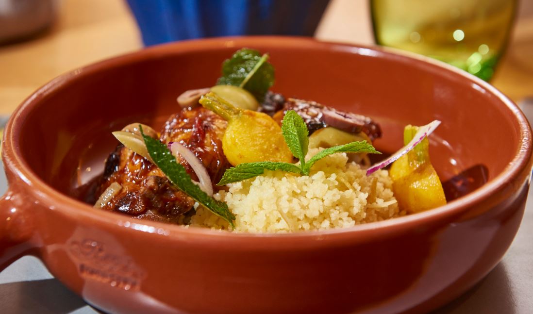 MO_LONDON's tweet photo. Treat yourself this lunch time to a Chicken tagine #BBPopup #MOFoodies https://t.co/ECCgdSVac1