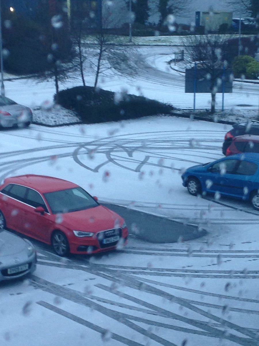 bbcmtd's tweet photo. Love is in the air. Snowy Shropshire delivered a message of romance, captured by Rachael Shuker, from Broseley https://t.co/sGaV477JLP