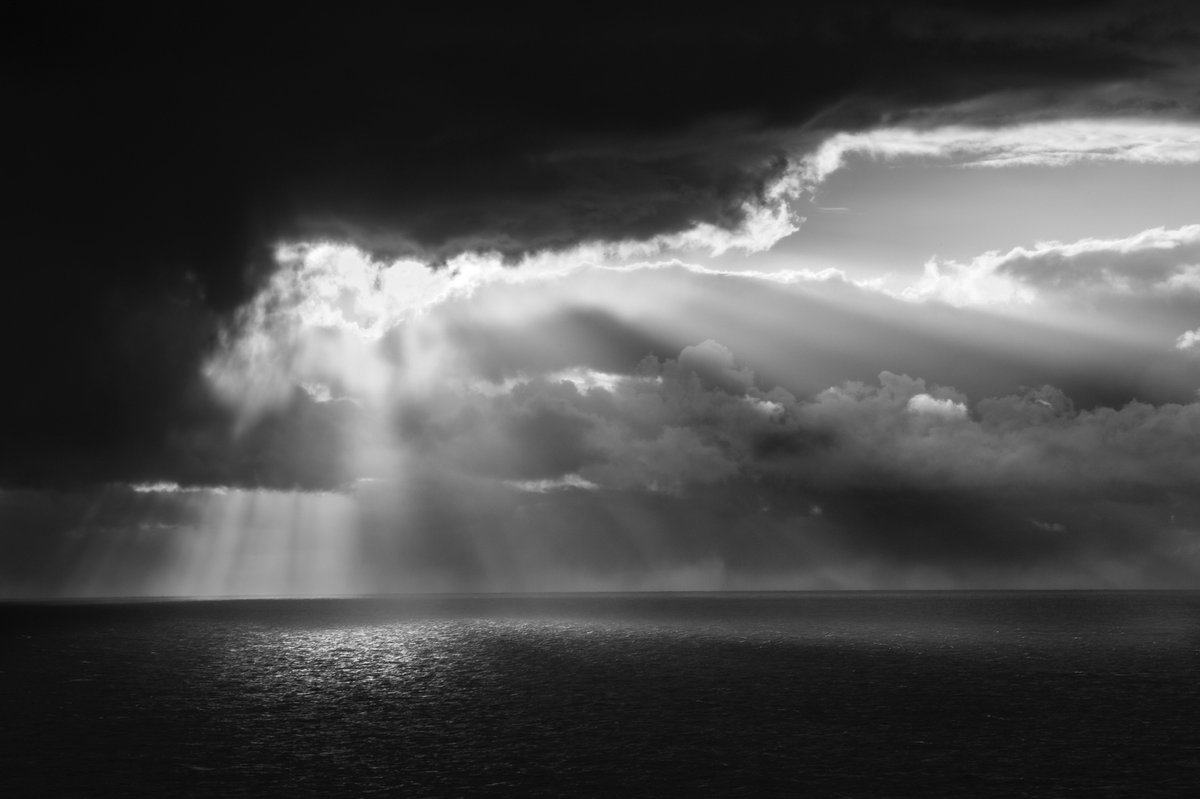 EdgeofFocus's tweet photo. Isn't it great when find an image you loved and forgot. #hartland #hartlandquay #Devon #northdevon #blackandwhitephotography https://t.co/TaLNlqzksu