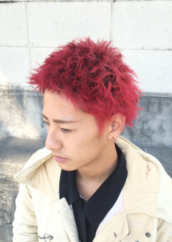 Hide 3 18ストリートエマジニーinアメ村 در توییتر エアスパイクショート 外ハネを多めに入れてスパイキーな感じにしつつ空気感をだして かっこよく仕上げました モデル Artj 直生 Artjnaoki ワックス 中野5とミューヴルのピンクを3 1 髪セット 赤髪