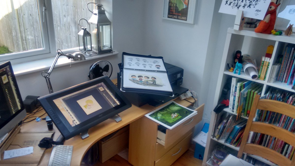 timbudgen's tweet photo. Joing in with @stephens_helen #myworkwall here's my space..I'm in a folio filling frenzy ! https://t.co/KGk2atMajW