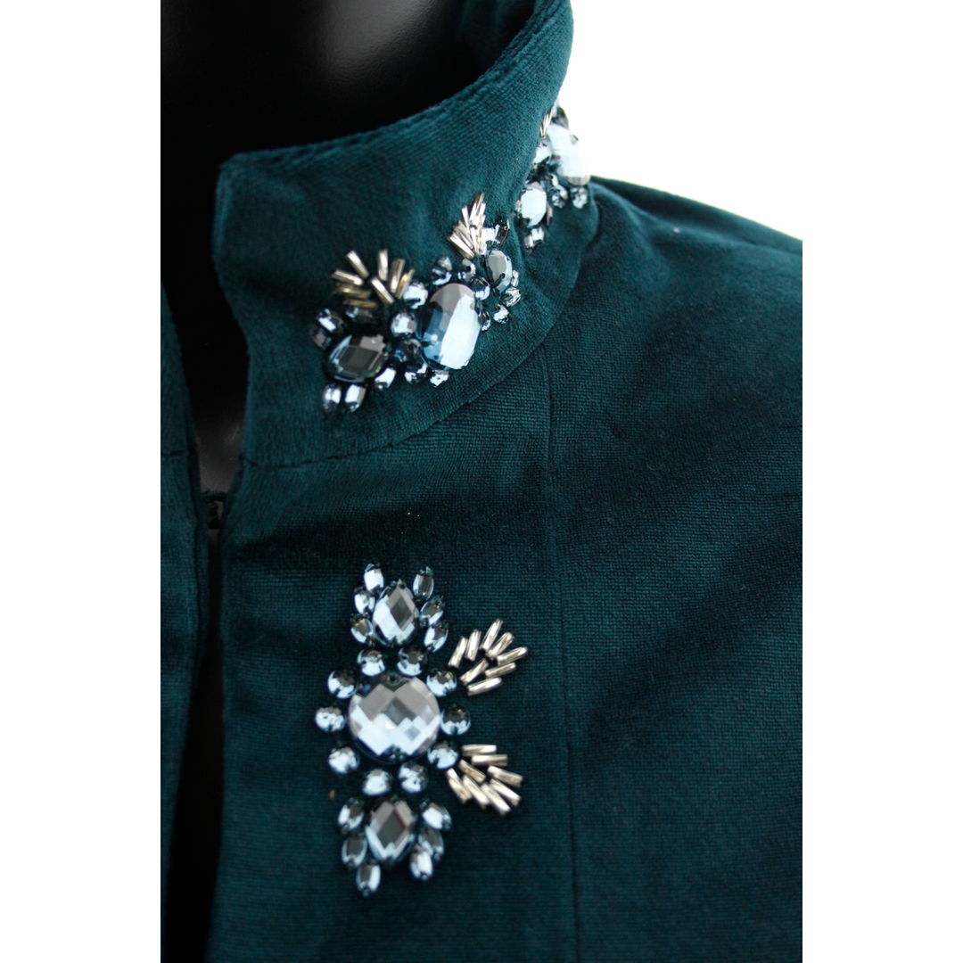 Closket's tweet photo. A nosotras los detalles nos importan. Este cuello del abrigo es precioso. ¿No crees? Lo tienes aquí ▶ https://t.co/JHlX4NVu8D https://t.co/qMdcLWFp5R