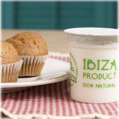 La mejor forma de comenzar el fin de semana, con un #desayuno completo. 

#lácteos #yogurt #natural #granja #Ibiza #FelizSábado