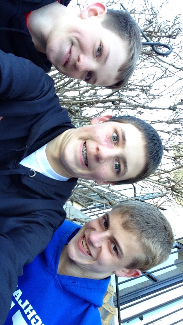 FlanTheMan31's tweet photo. Happy birthday to this knuck n futzer. #187K https://t.co/IHKFxmBePn