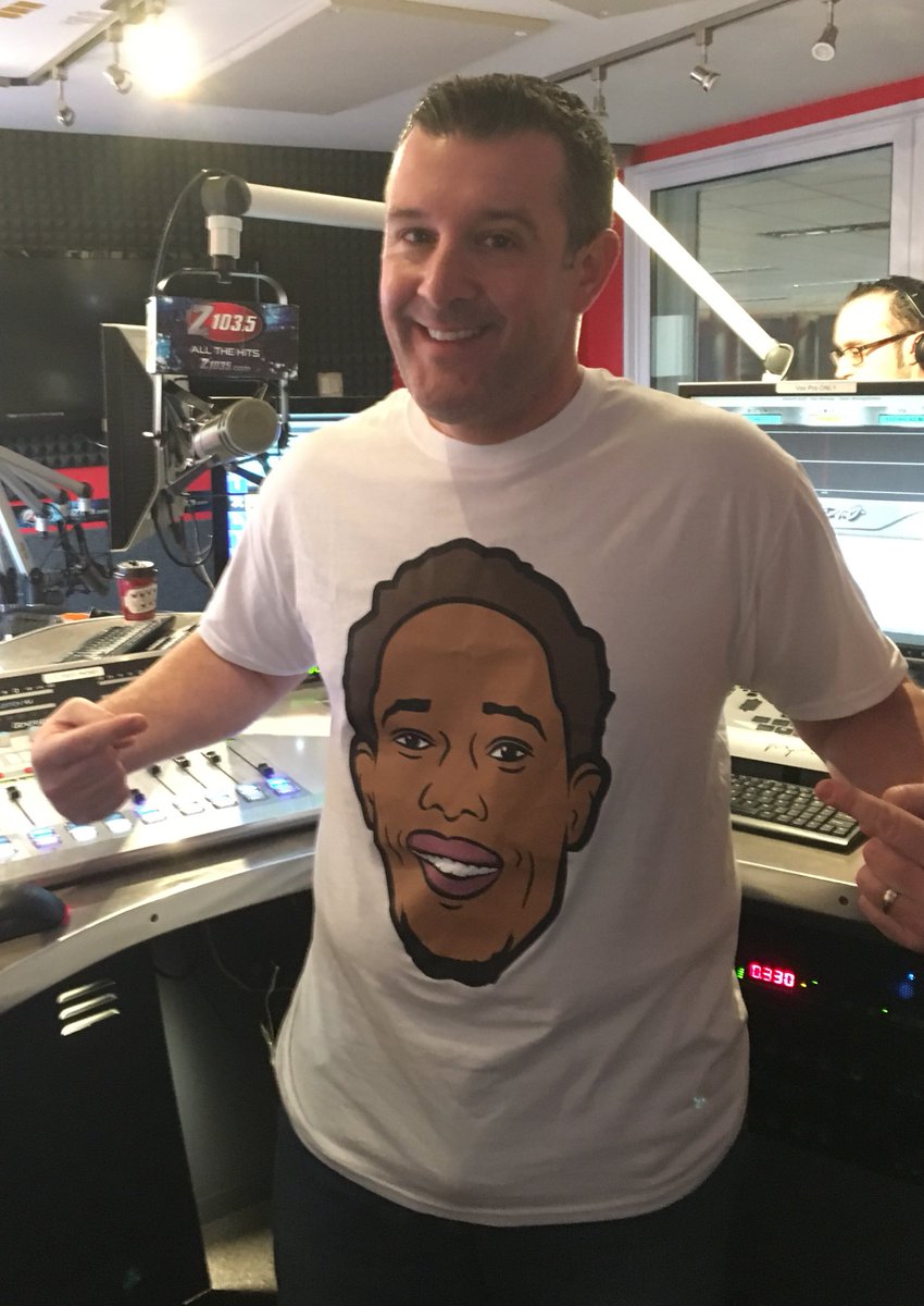 ScottFoxonair's tweet image. Let's support our star. RT this to get DeMar DeRozan into the All-Star starting lineup! #NBAVote @DeMar_DeRozan
