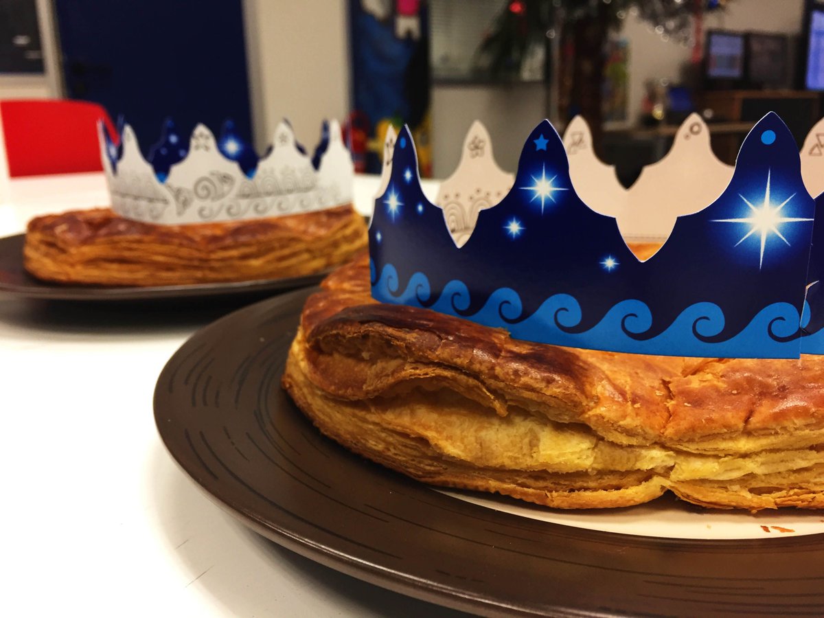 AdaptiveBee's tweet image. Galette des rois at The Hive in Paris 👑