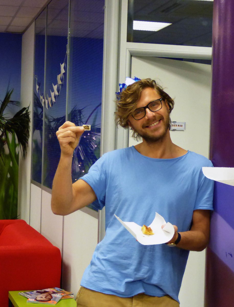 AdaptiveBee's tweet image. Galette des rois at The Hive in Paris 👑