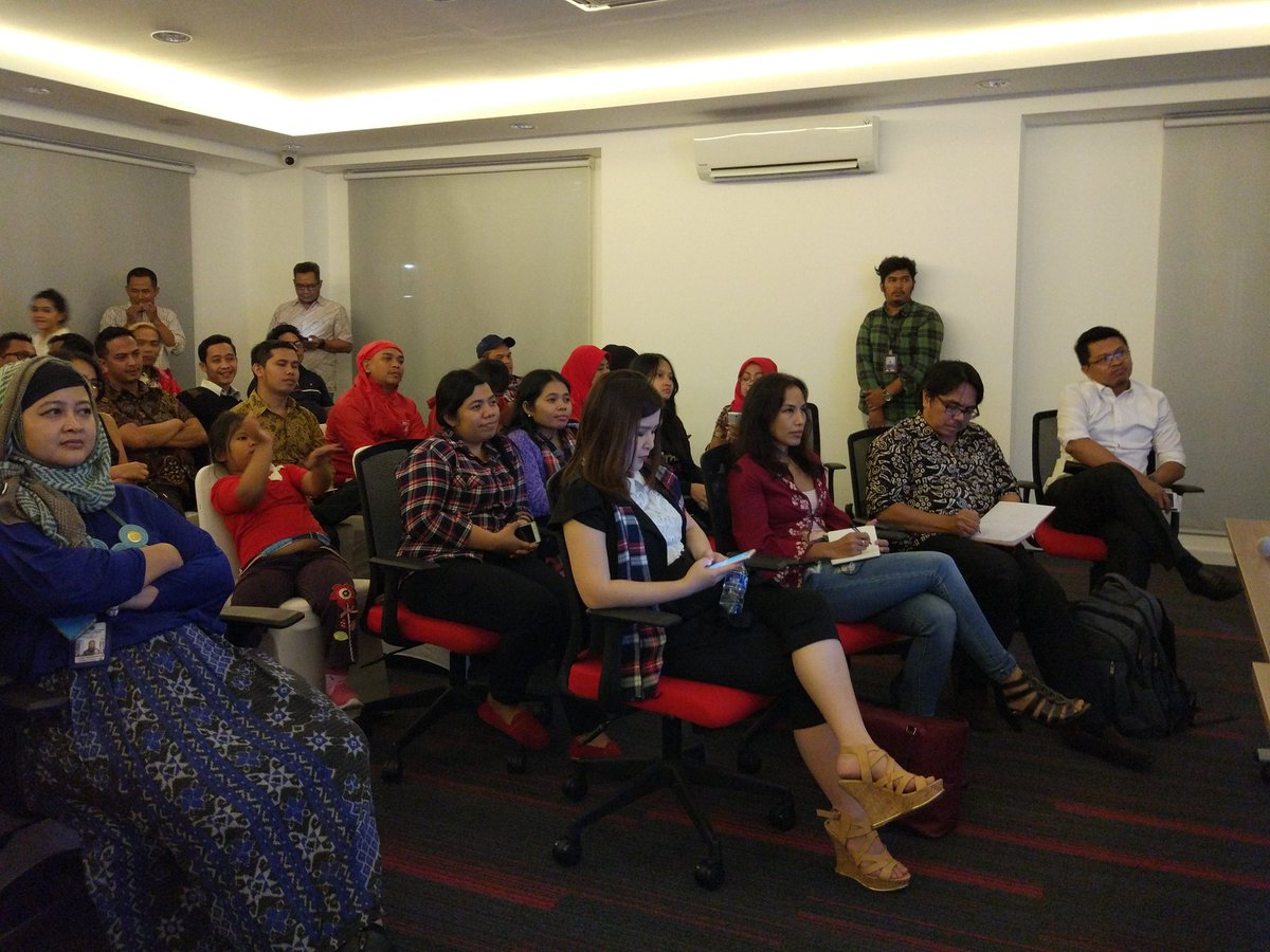 Jawaban Ahok-Djarot meyakinkan. Jelas akan dibawa ke mana Jakarta. ✌
#nobardibasecamppsi <a href="/grace_nat/">Grace Natalie</a> <a href="/BilanganFu/">Ayu Utami</a> <a href="/adearmando1/">ade armando</a> <a href="/zuhairimisrawi/">Zuhairi Misrawi</a>