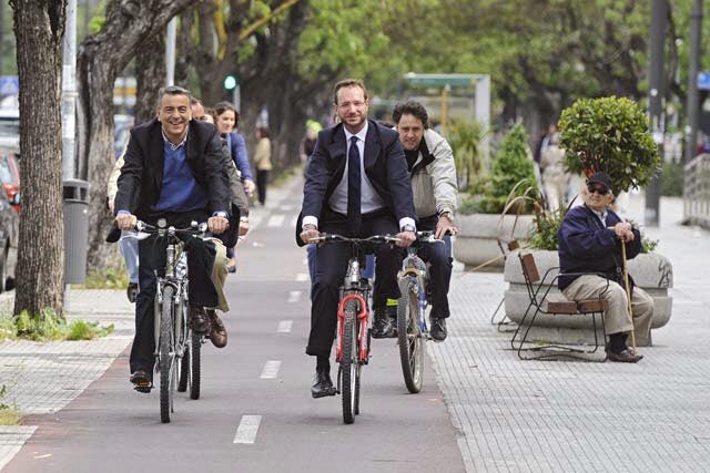 GSerranoLopez's tweet photo. Aprobar este año el Plan Estatal de la Bicicleta es una obligación y un compromiso firme. En el Gobierno somos muchos los aficionados. https://t.co/73c8f6JtcF