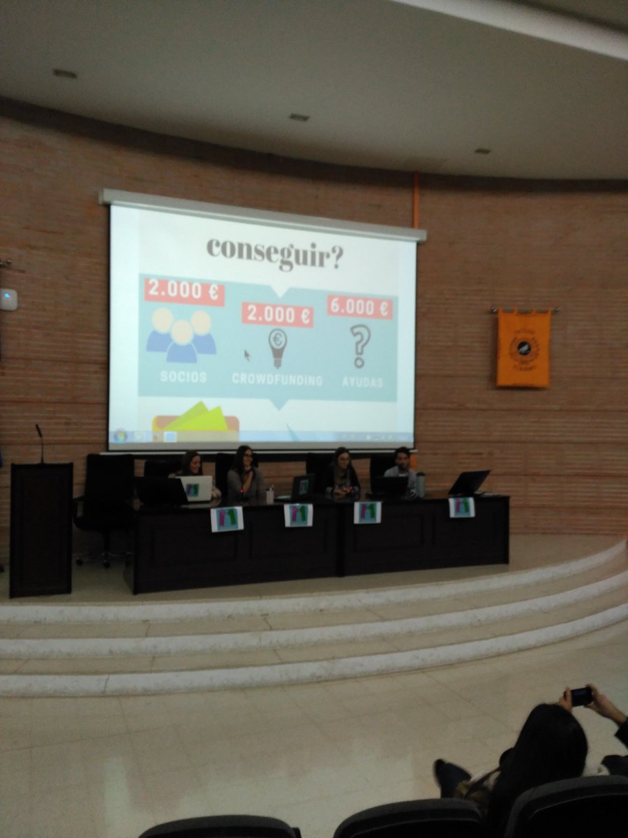 Malagaen11's tweet photo. Nuestra compañera Sofía nos está contando nuestra manera de financiación #estumomento #CYGEI https://t.co/8zI6U9W9By