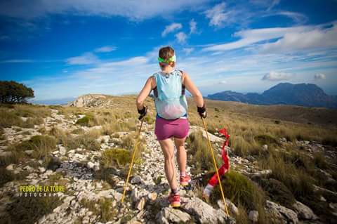 Jessy_MatC's tweet photo. Allá vamos 2017! Qué montañas recorreré? Quizás alguna de picos de Europa, y del Vall d'Aneu, de Canfranc, y de Escocia?? Ganas de km! https://t.co/tOWChSQcoU