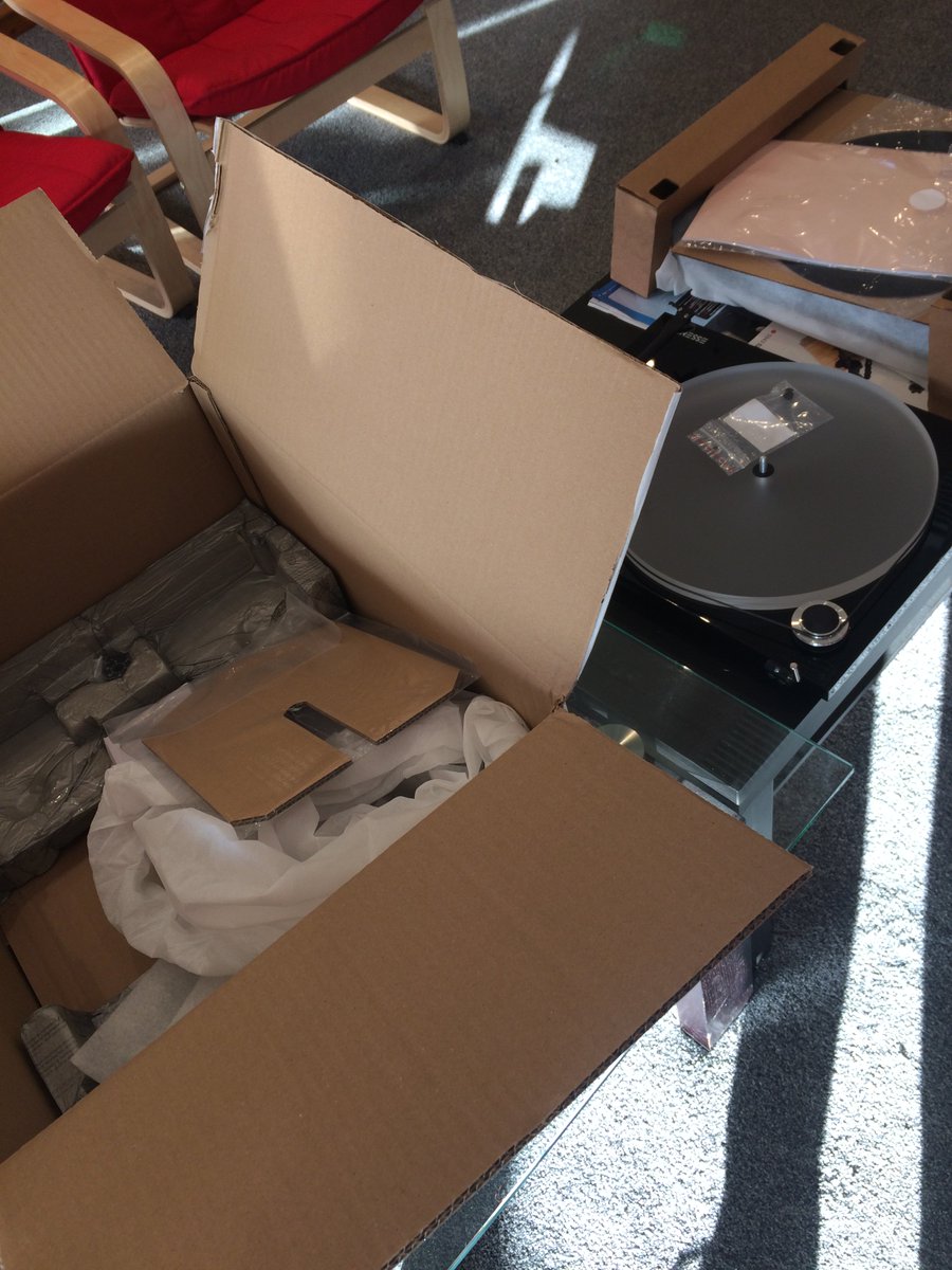 DGRGroup's tweet photo. Unboxing more Essential III today...

Cant seem to keep these in stock, but at the price, we aren't that surprised!! https://t.co/6sc6ecDKTM
