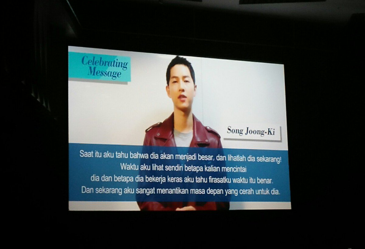 TheDramaKorea's tweet photo. Kejutan dari sahabat-sahabat Park Bo Gum - BTS, Jinyoung, Kim Joong Kook, Song Joong Ki. #PARKBOGUMinJKT #PARKBOGUMFMJKT https://t.co/e8JxXNTf8q