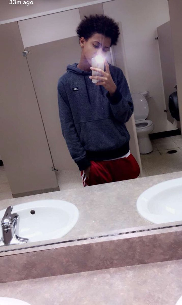 DevontaeBae's tweet photo. Omg 🔥🔥 https://t.co/BJGGGJTP2X