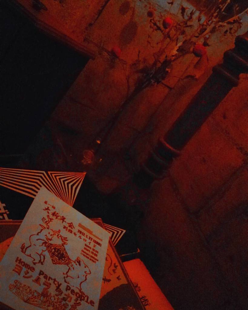 cafeCELLULOID's tweet photo. 1/22(日)
大新年会ライブ！
open　18:30
start　19:00
charge　1000yen ------plus 1drinkorder
#shortshort
… https://t.co/d5lg8QyV6N https://t.co/wf8NIqIelI