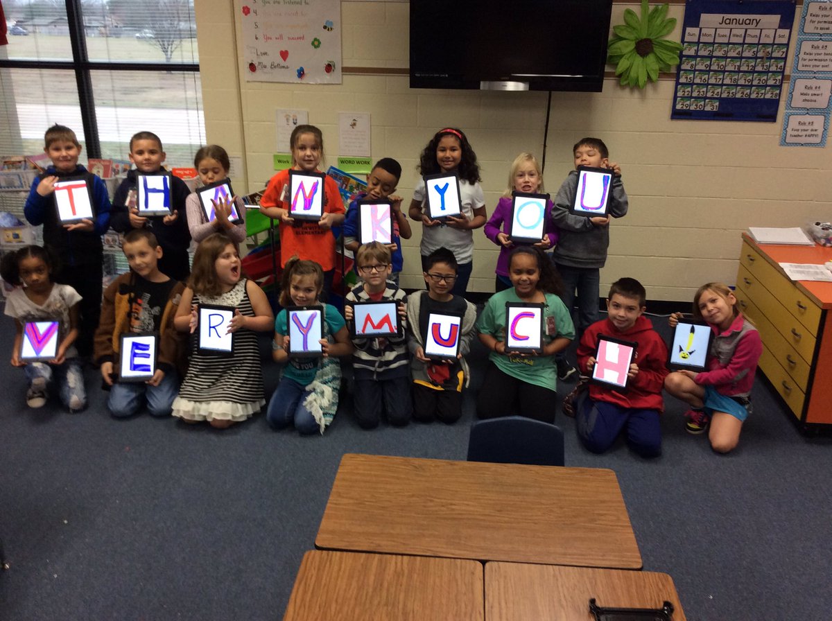 tonya_bottoms's tweet photo. Thank you to our Midway a ISD school board from Mrs. Bottoms' 2nd graders at Hewitt Elementary!
@HewittElem 
#teamhewitt2016 https://t.co/XGgancGoDS